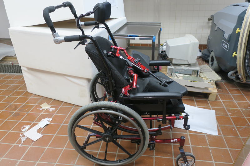 WHEELCHAIRS — photo 1