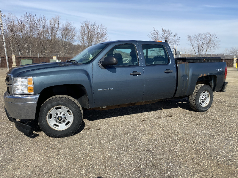 2013 Chevrolet Silverado 2500HD 4WD Crew Cab 3/4 TON