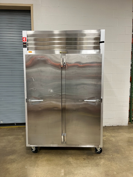 COMMERCIAL REFRIGERATOR