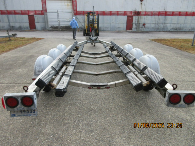 EZ Loader Boat Trailer — photo 1