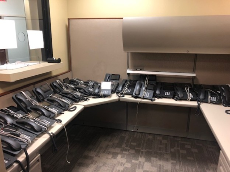 AVAYA Office Telephones — photo 1
