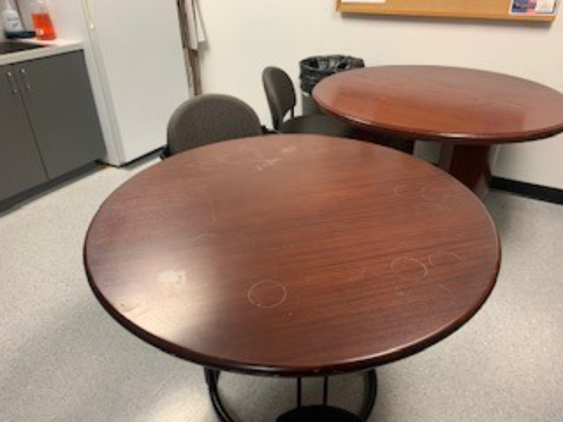 Round Burgundy Table — photo 1