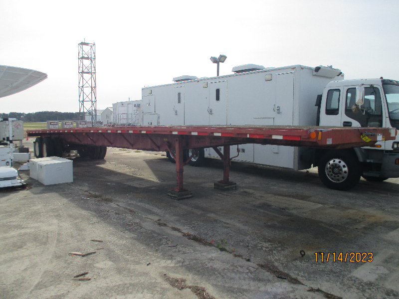 FLAT BED TRAILER