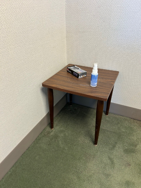 Small Wooden Laminate Table - photo 1