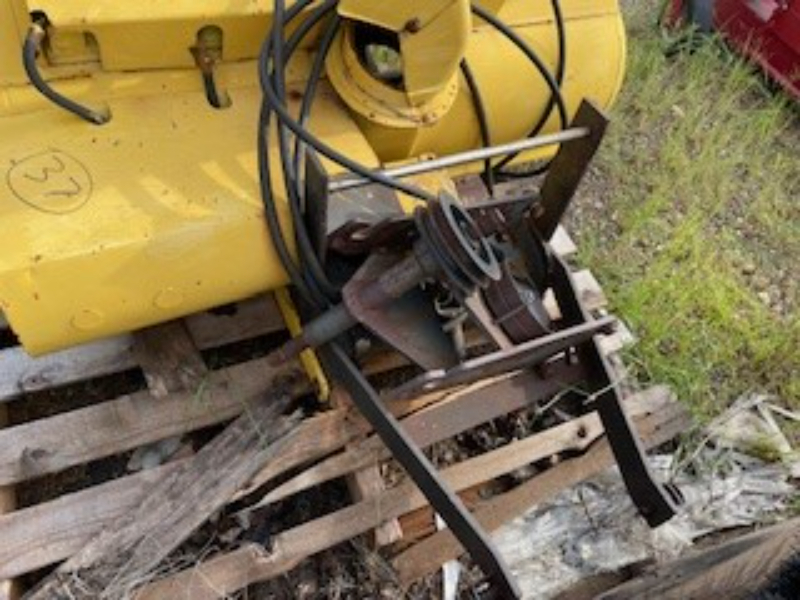 Snow Blower — photo 1