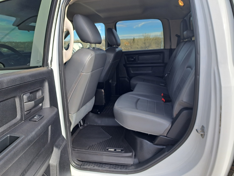 2017 DODGE RAM — photo 1