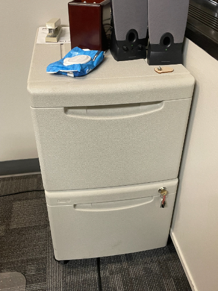 Office Furniture — photo 1