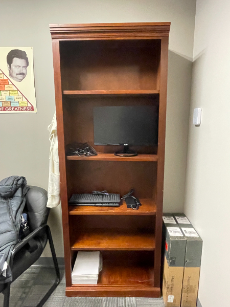 Office Furniture — photo 1
