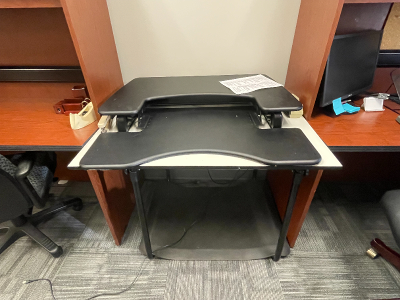 Office Furniture — photo 1