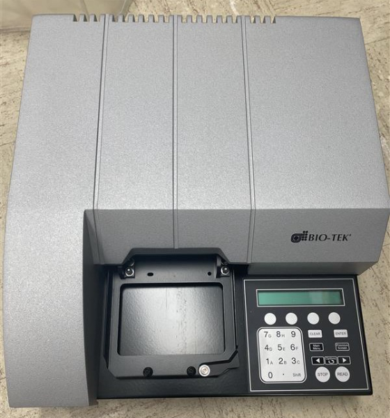 Microplate Reader — photo 1