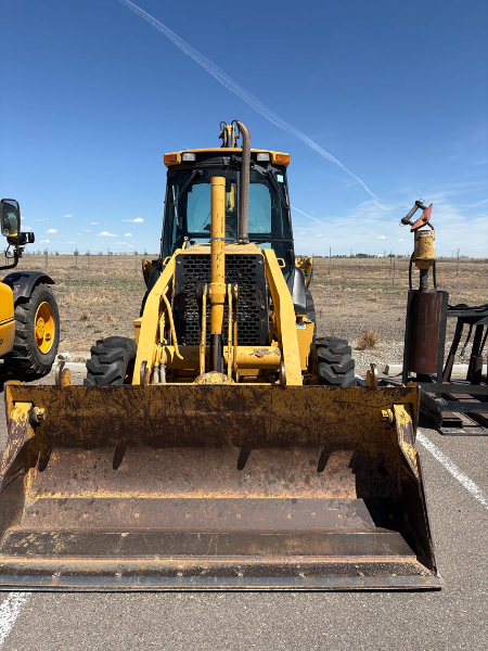 1999 John Deere 410E Backhoe Loader w McMillen Auger — photo 1