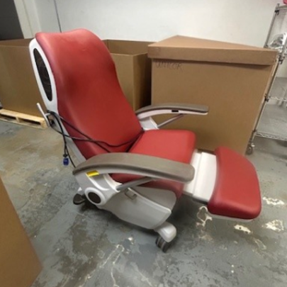 Stryker Exam Chair — photo 1