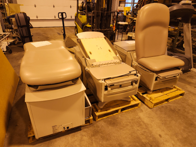 Brewer Motorized Exam Tables — photo 1
