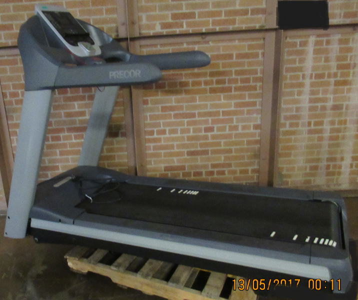 Precor C956i Treadmill — photo 1