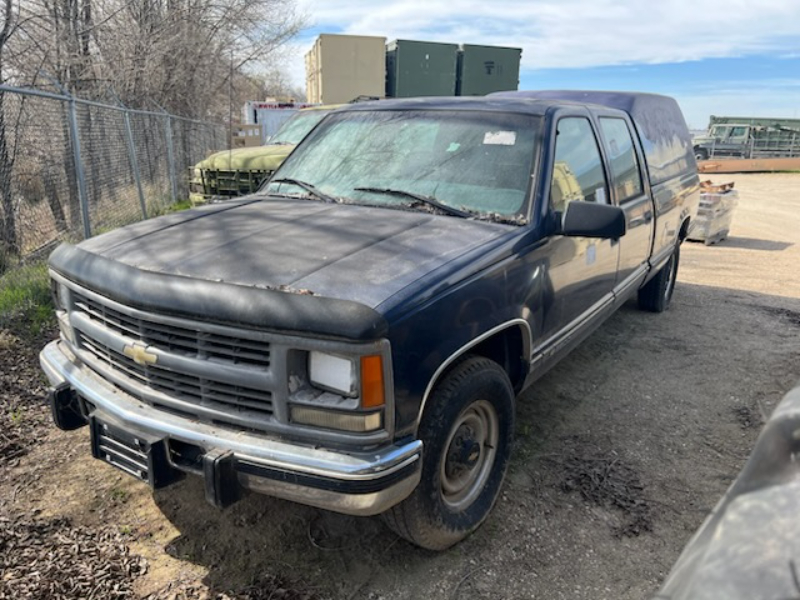 2000 Chevrolet GMT-400 — photo 1