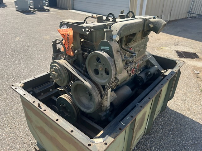 Cummins 6 cyl Engine — photo 1