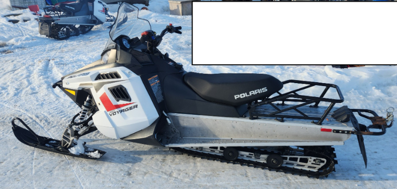 2013 Polaris Indy Voyager 600 Snow Machine — photo 1