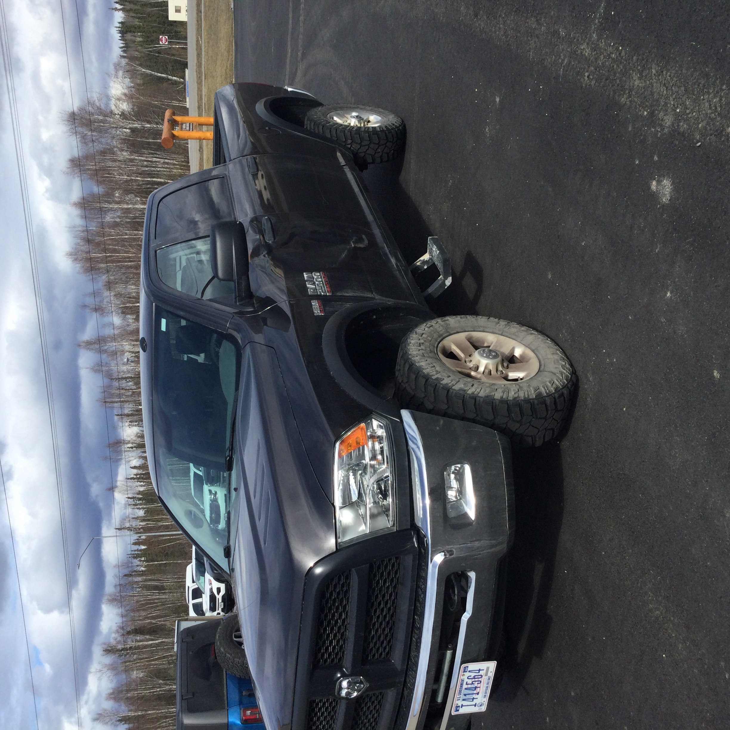 2017 RAM 2500 ST 4X4 CREW CAB 3/4 TON