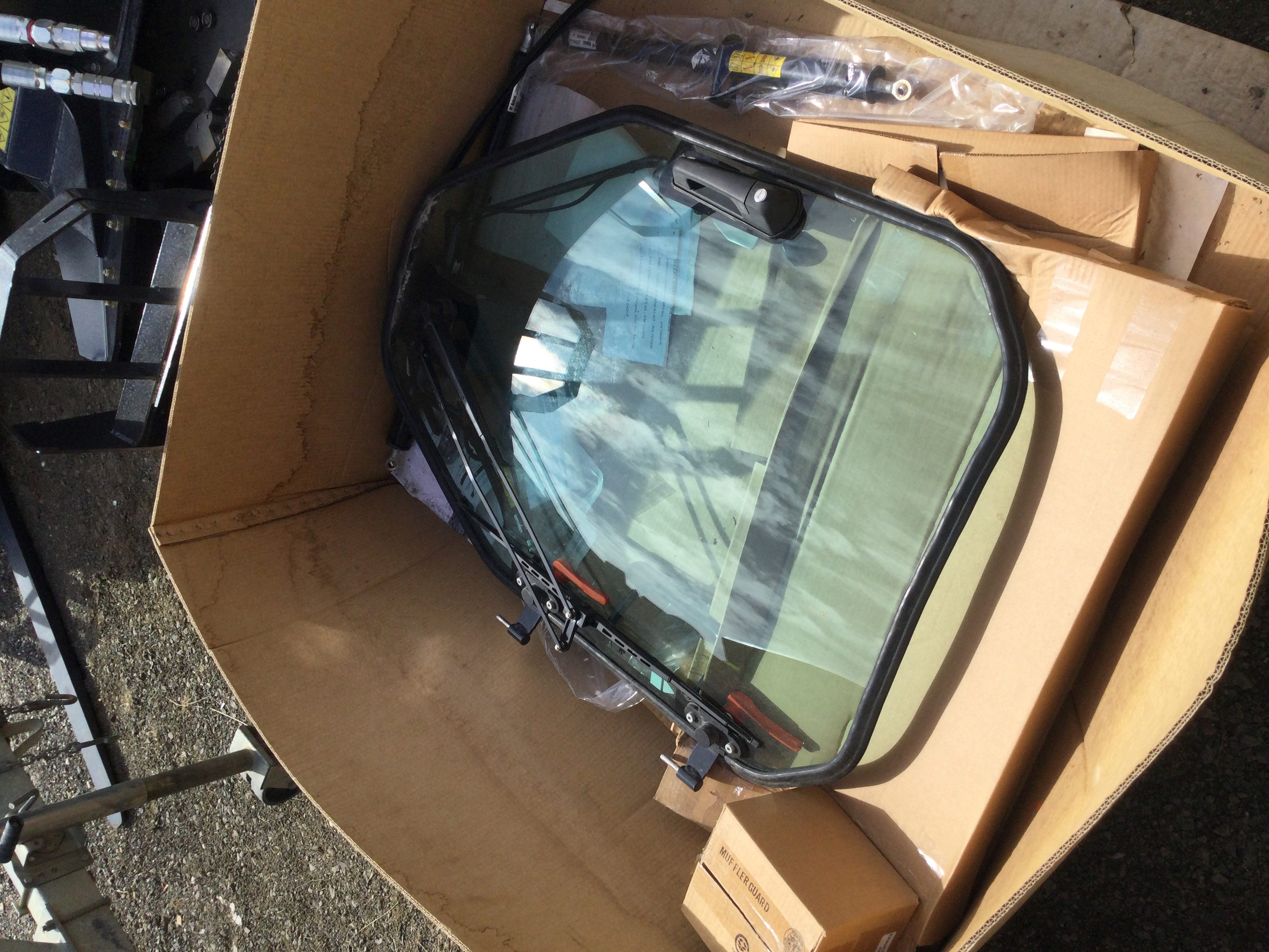 2025 BOBCAT T76 ORIGINAL DOOR & HARDWARE (1 LOT)