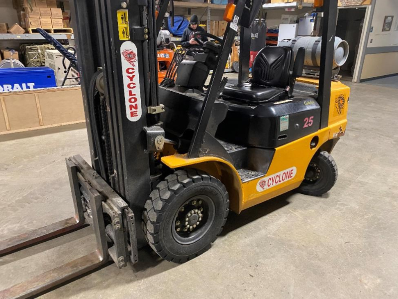 FORKLIFT JIANGSU CYCLONE 25