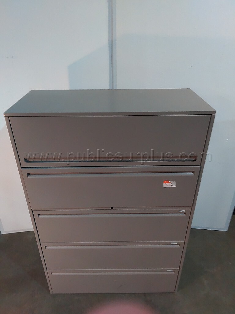 Metal file cabinet - photo 2
