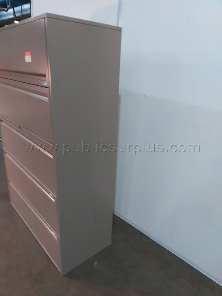 Metal file cabinet - photo 3