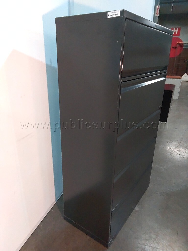 Metal file cabinet - photo 3