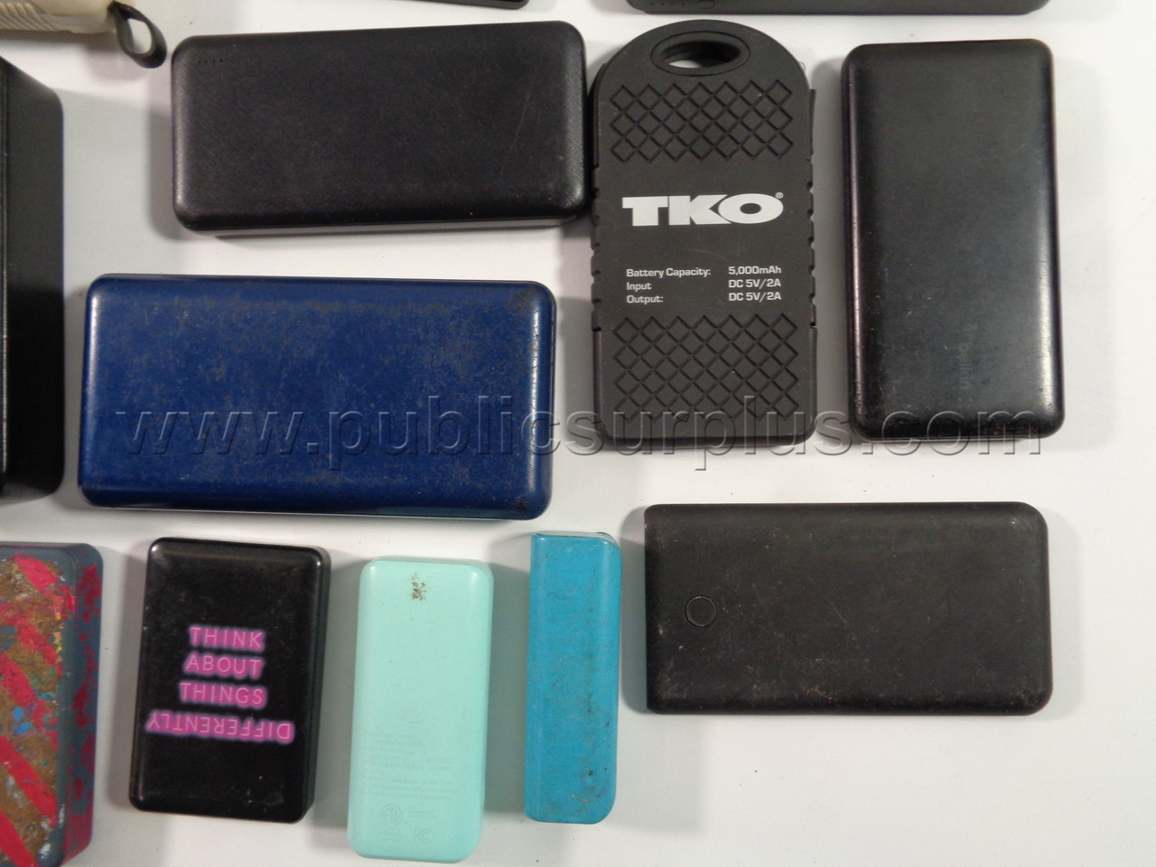 Assorted Portable Battery Packs - photo 3