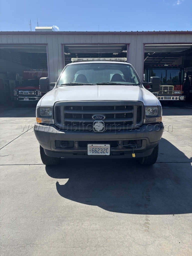 2003 Ford F-250 SuperDuty 4x4 Extended Cab XL Short Box 5.4L - photo 2
