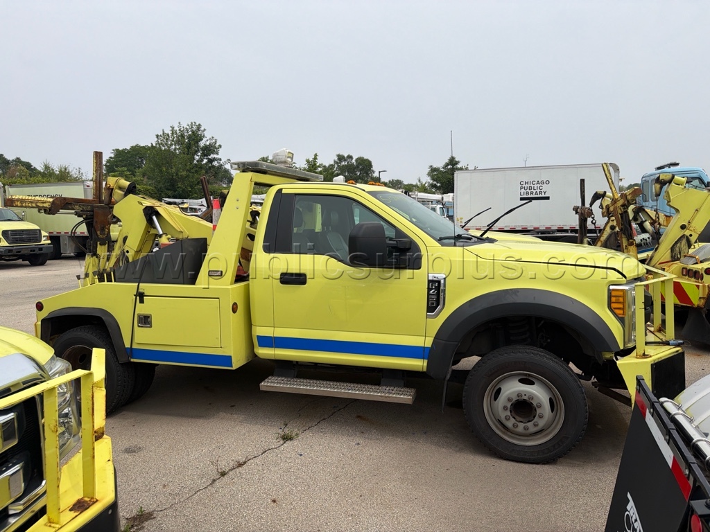 2017 Ford F450 Tow Truck - photo 2