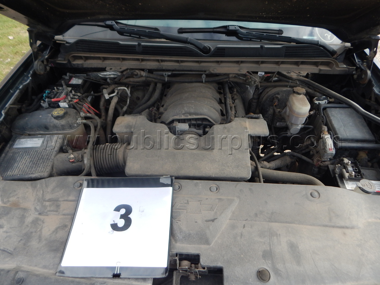Lot 3 - 2017 Chevy Silverado 4x4, 5.3 - 3GCUKNEC5HG403491 - photo 3