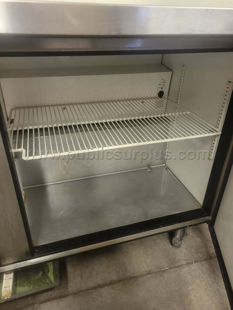 True Deli Refrigerator - photo 4