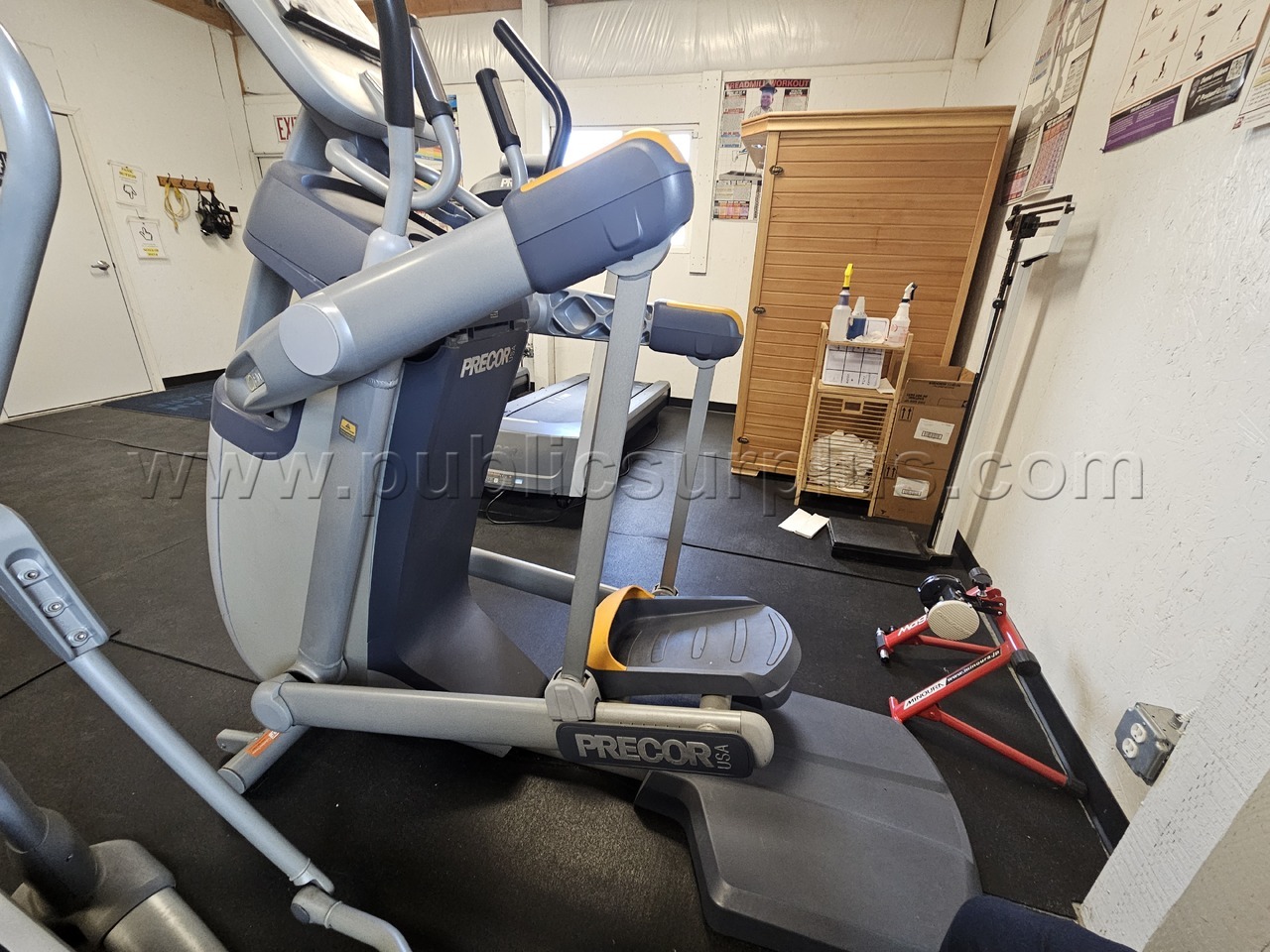 #1 | (1) Precor Elliptical AMT100i - photo 5
