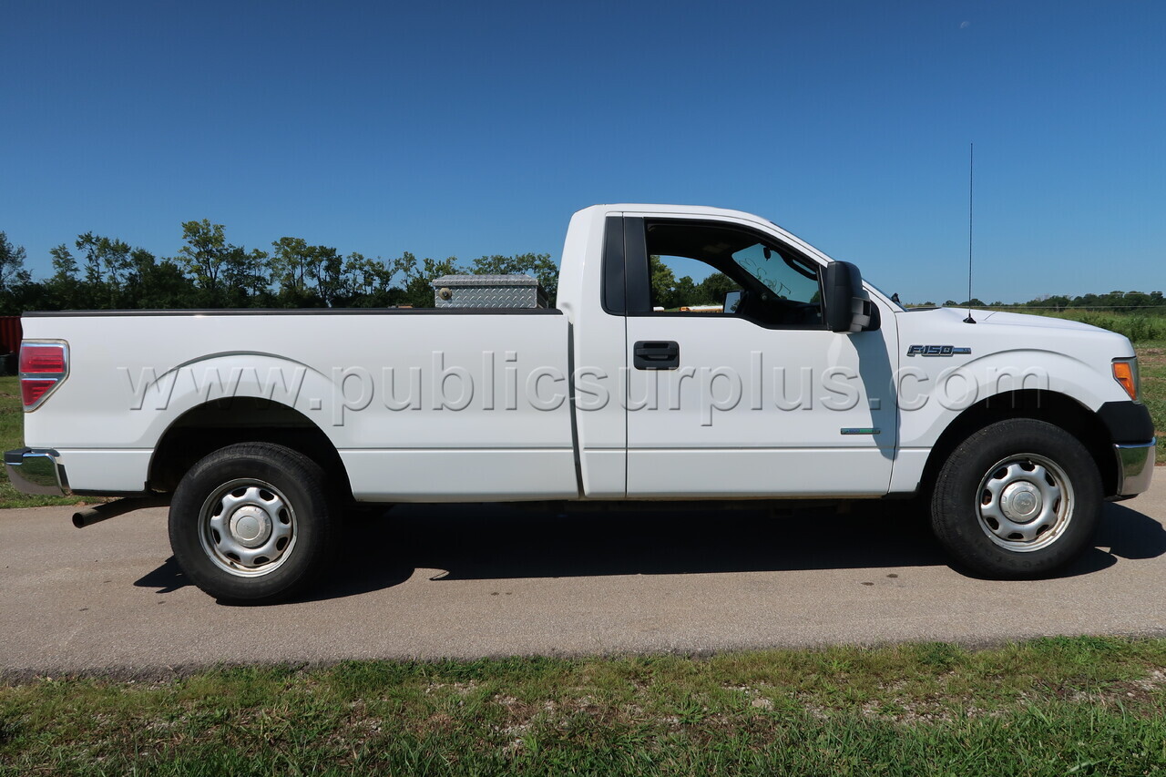 2014 Ford F150 - photo 2