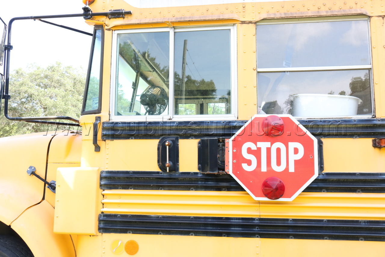 1992 School Bus (Veh#2071) 4910AA112196 - photo 5