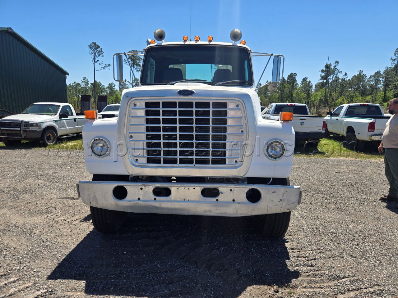 V0032799 1984 FORD LT 9000 SEMI TRUCK VIN# 1FDYU90W6FVA03198 - D2 - photo 3