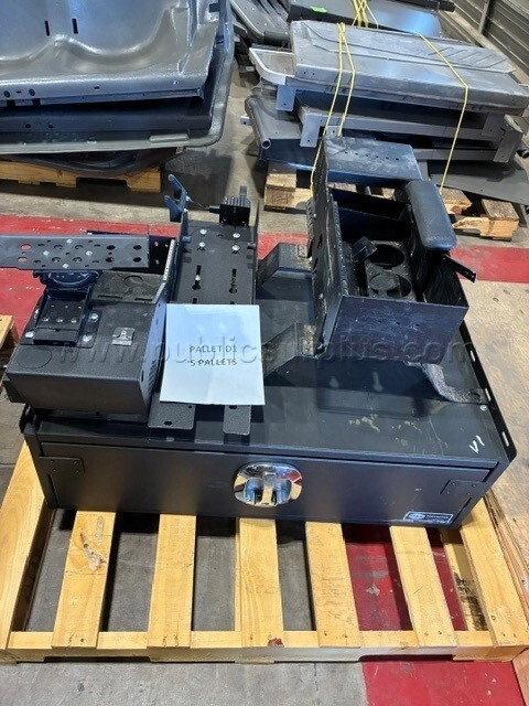 Misc. Auto Parts D1 / Includes 5 Pallets Total - photo 5