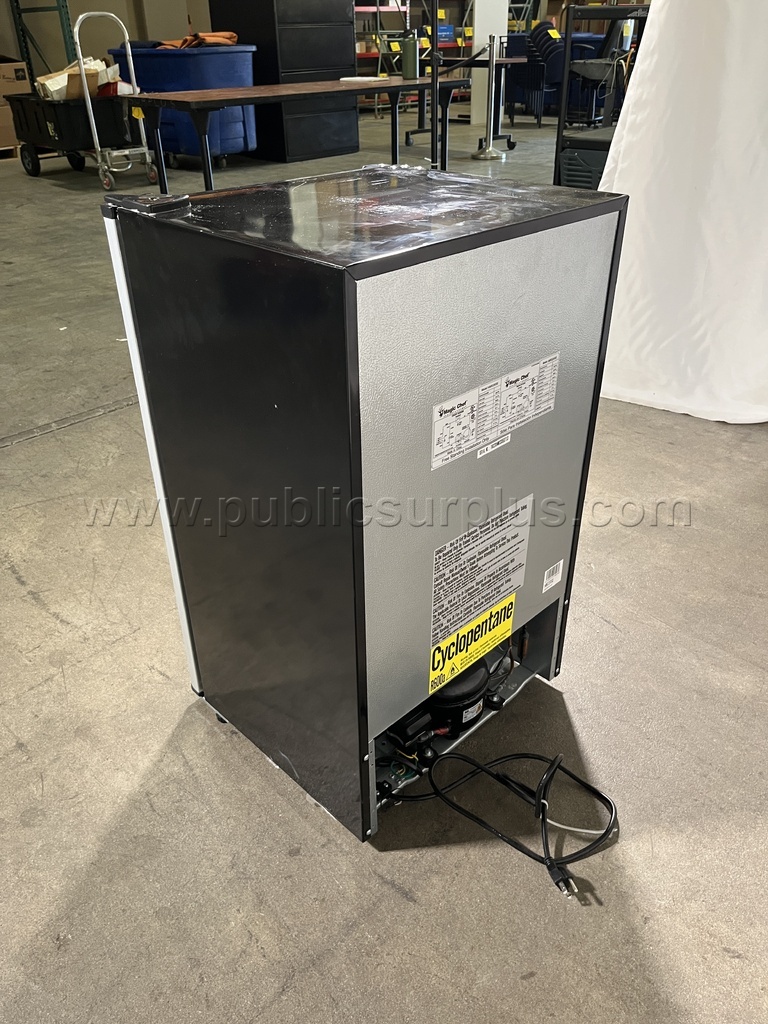 Magic Chef Mini Fridge - 3298 - photo 4