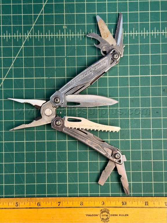 Leatherman Multi-Tools (Variety) - QTY 4 - Shipping $12.00 - photo 5