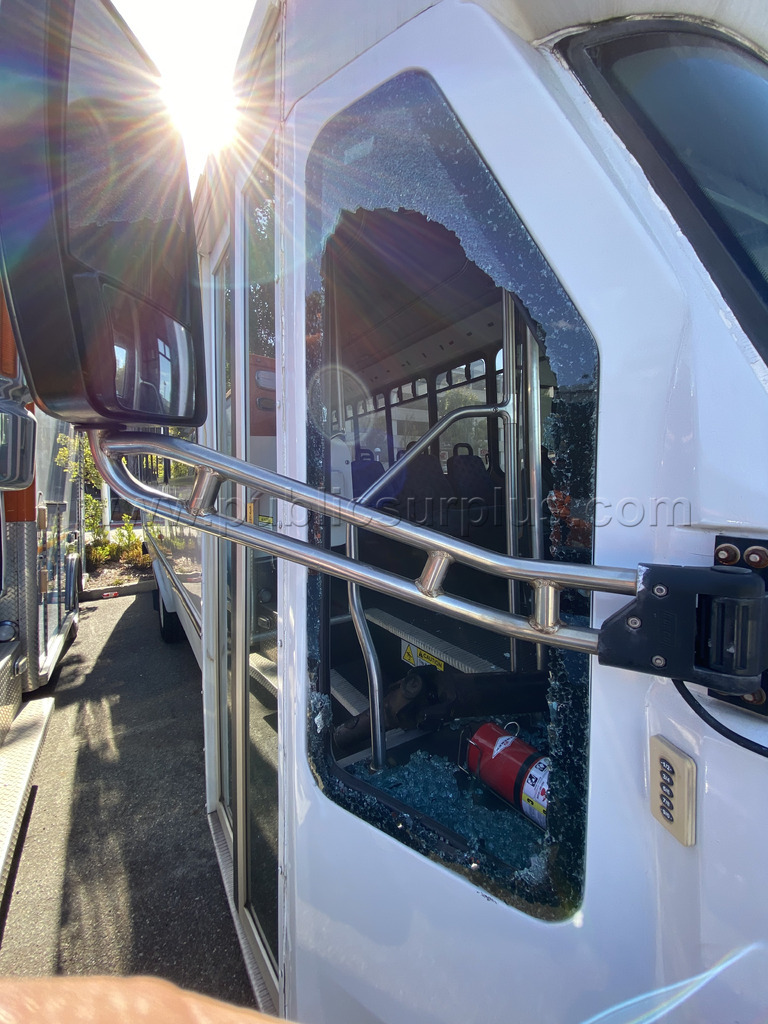 2014 International Shuttle (CA 2363) - photo 5