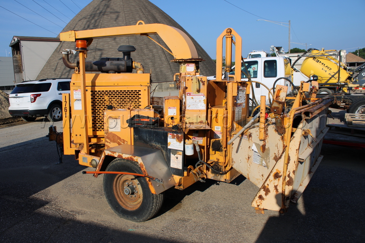 Brush Bandit 250XP Wood Chipper 12" - photo 4