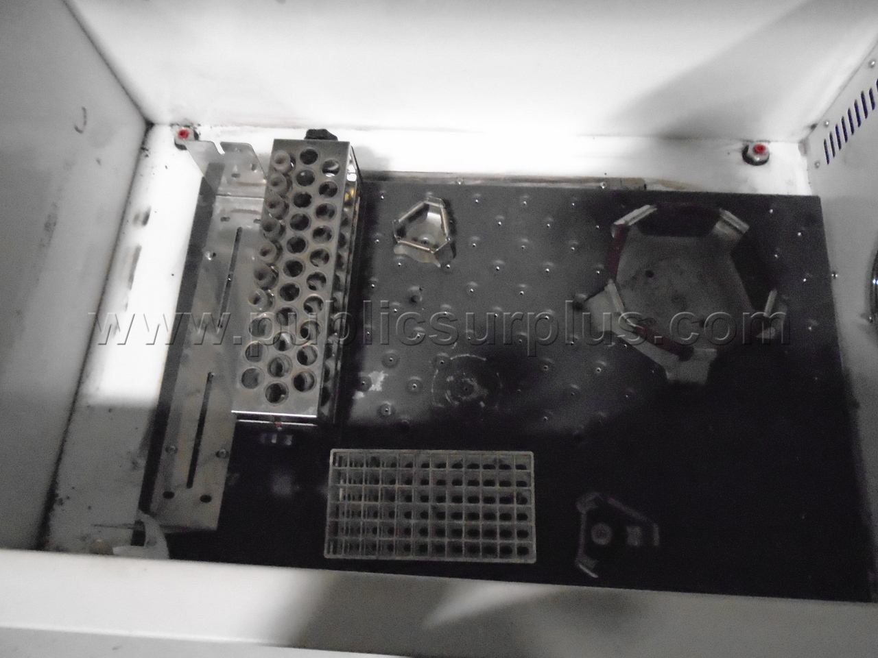 New Brunswick I2500 Incubator Shaker - photo 4