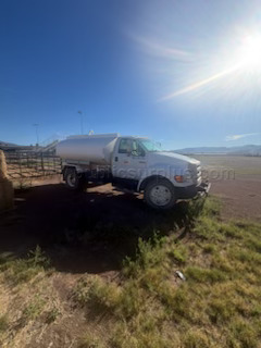 2004 Ford F650 Water Truck - photo 2