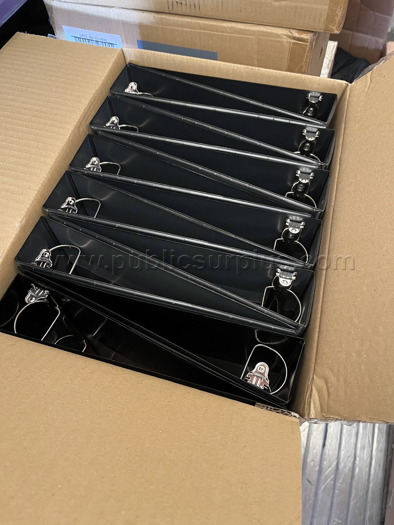 Lot of 204 New D-Ring Binders - photo 3
