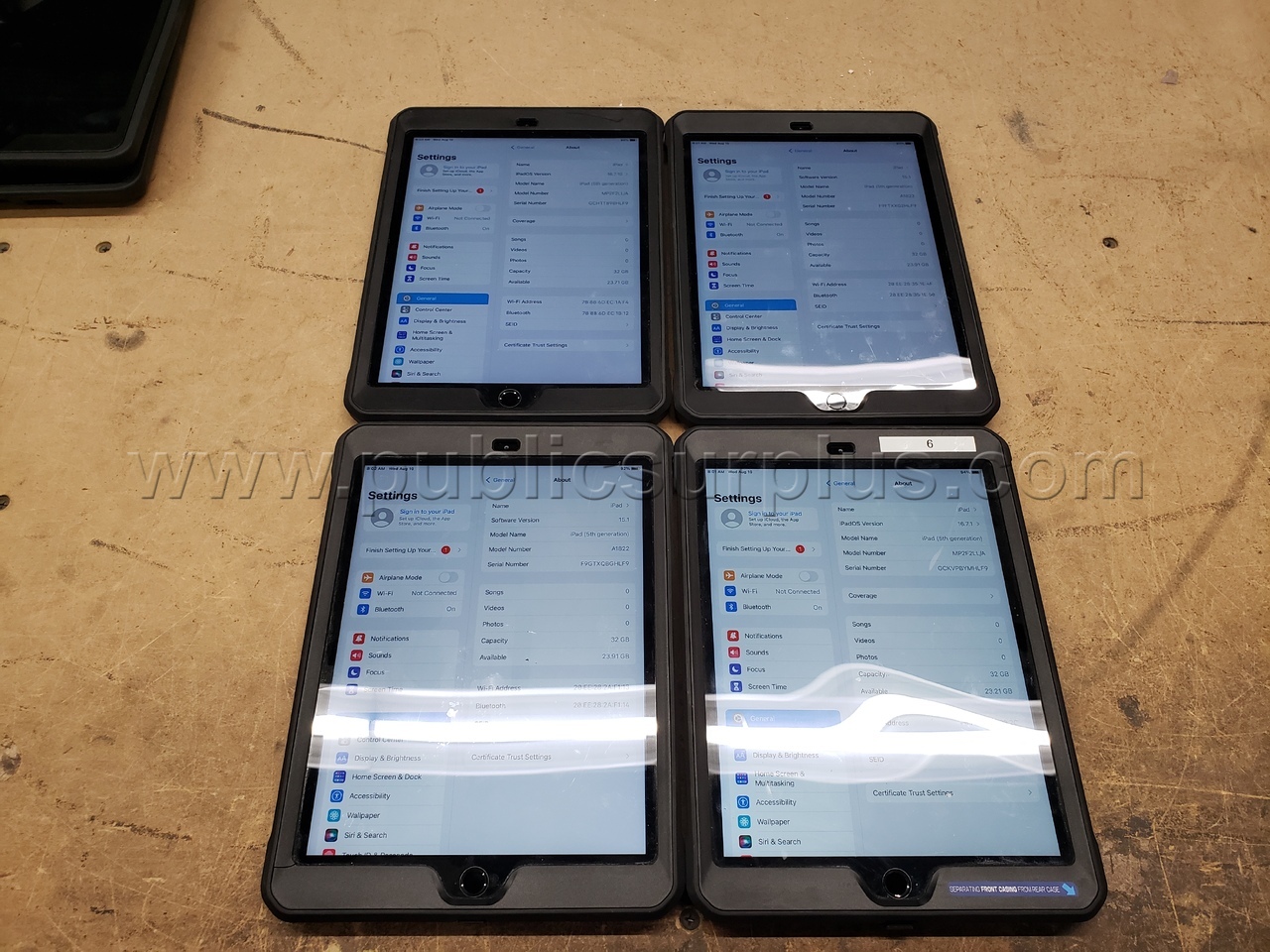 iPad A1822 Lot 4 LOT 5137 - photo 2