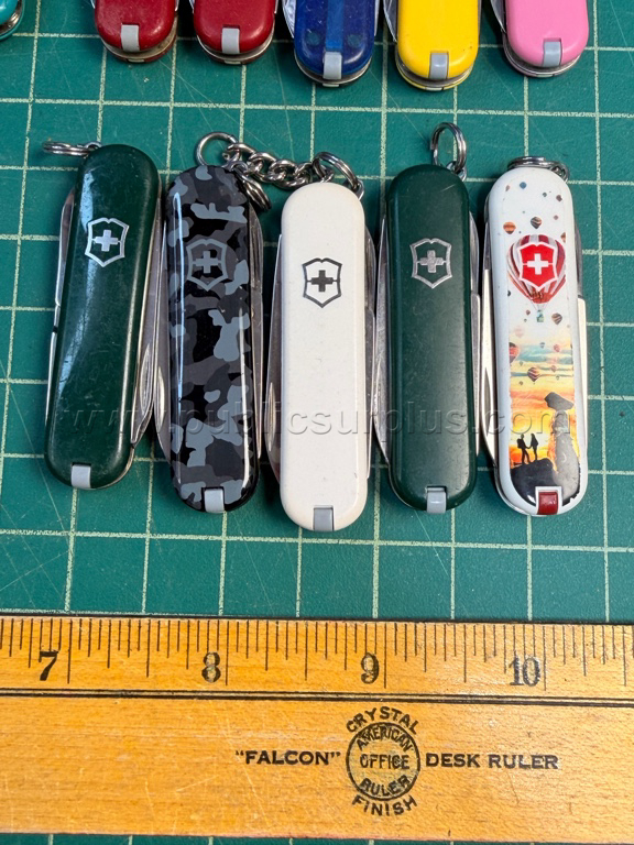 Small Victorinox Swiss Army Knives - QTY 50 - Shipping $12.00 - photo 2