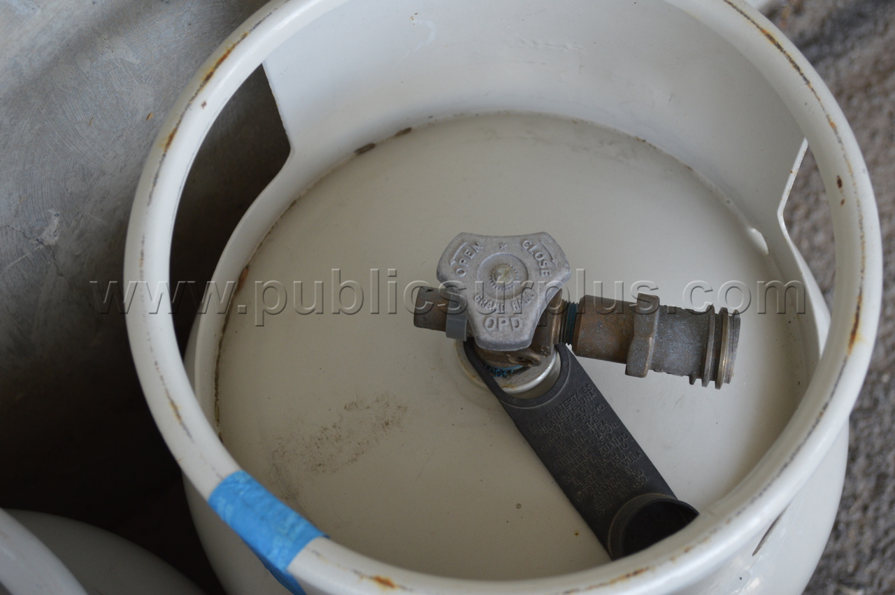 Four Propane Tanks ~6346~ - photo 5