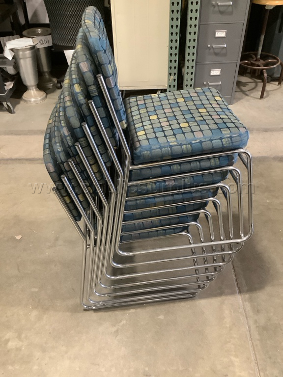 8102 - Stackable Chairs(7) - photo 4