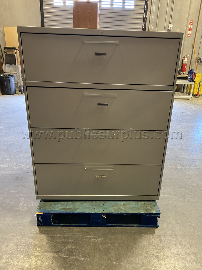 LOT OF (2) LIGHT GREY FILE CABINETS & ( 2 ) WOOD BOOK CASES   -NO SHIP- - photo 5