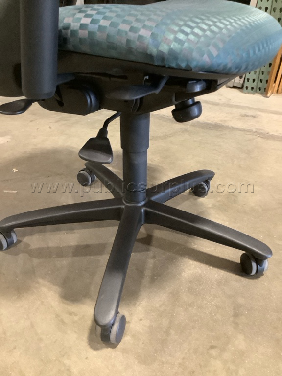 8105 - Office Chair - photo 3